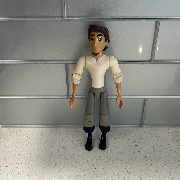 🏳️🌈 Disney Tangled Flynn Rider plastic toy - Picture 2 of 10